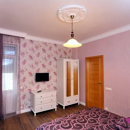 Two Central | Skobelev Boulevard Apartment